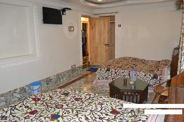Grand Rooma Srīnagar Exterior foto